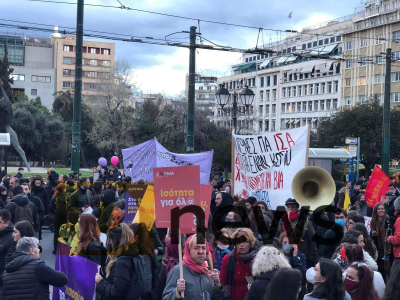 Παγκόσμια Ημέρα Γυναικών: Μεγάλη συγκέντρωση στο κέντρο της Αθήνας (εικόνες, βίντεο)