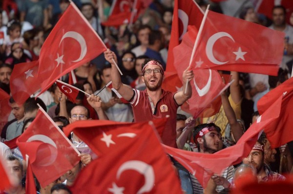 Ποσοστό ρεκόρ Τούρκων του εξωτερικού ψήφισε για τις εκλογές