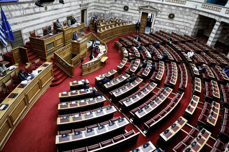 Κρούσμα κορονοϊού στη Βουλή, σε καραντίνα κοινοβουλευτικοί συντάκτες