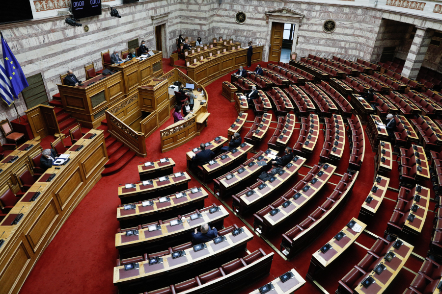 Επανακατέθεσε ο ΣΥΡΙΖΑ την τροπολογία για την αναγνώριση του όρου «γυναικοκτονία»