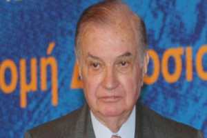 Απεβίωσε ο παλαίμαχος δημοσιογράφος και πρώην πρόεδρος της ΕΣΗΕΑ Β. Κοραχάης