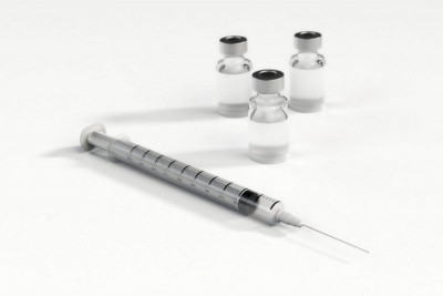 Πατέντες εμβολίων: «Ναι» στην άρση από την Ευρωβουλή