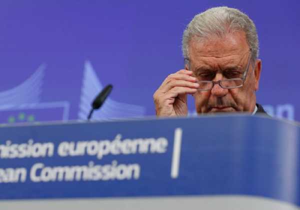 Αβραμόπουλος: Οι μετεγκαταστάσεις απτή απόδειξη της ευρωπαϊκής αλληλεγγύης