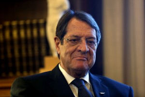 Αρχίζει η νέα πενταετής προεδρική θητεία του Αναστασιάδη στην Κύπρο