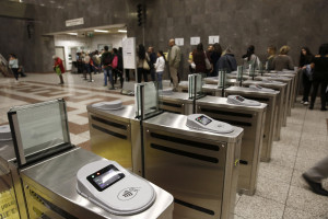 Κλειστές πλέον οι πύλες σε όλους τους σταθμούς μετρό και τρένου του ΟΑΣΑ