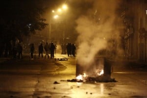 «Κρυφές» μένουν από την ΕΛ.ΑΣ. 4 στις 10 επιθέσεις κουκουλοφόρων στο κέντρο της Αθήνας
