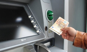 Δεν υπάρχει όριο για αναλήψεις από τα ΑΤΜ - Ανακοίνωση τραπεζών