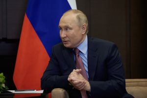 «Η Δύση θυσιάζει την ανθρωπότητα για την παγκόσμια κυριαρχία της»: Tα υπονοούμενα Πούτιν για ολέθριες συνέπειες