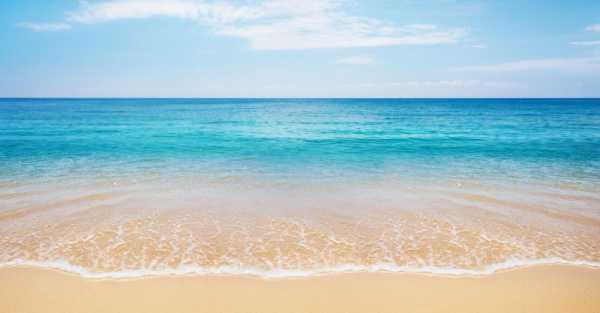 Ακατάλληλες για κολύμβηση 57 παραλίες σε Αττική, Κορινθία, Εύβοια