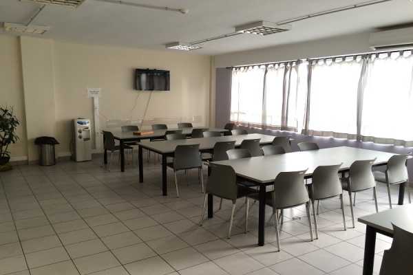 Ο δήμος Ηρακλείου αναλαμβάνει τη λειτουργία του Κέντρου Ημερήσιας Φροντίδας Αστέγων