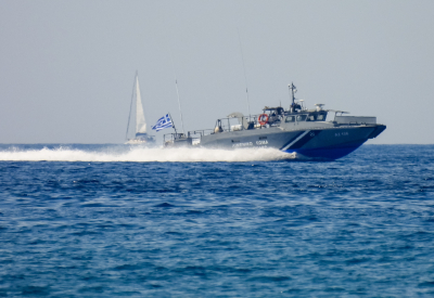«Συναγερμός» για σκάφος με 61 πρόσφυγες στα ανοιχτά του Ηρακλείου