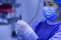 Πιο αποτελεσματικό το κινέζικο εμβόλιο CoronaVac από της Pfizer, μειώνει κατά 97% τη θνητότητα