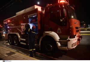Θεσσαλονίκη: Στις φλόγες βιοτεχνία στον δήμο Δέλτα, διενεργείται έρευνα για τα αίτια