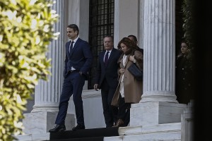 Μητσοτάκης μετά την συνάντηση με Τσίπρα: Οι Έλληνες δεν τον εμπιστεύονται να διαπραγματευτεί