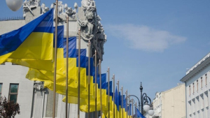 Κομισιόν: Νέα στήριξη στην Ουκρανία ύψους 5 δισ. ευρώ