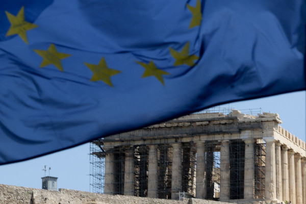 Handelsblatt: Κυβερνητικό σχέδιο στην Ελλάδα με τις «Χρυσές Βίζες» - Πουλάνε πολιτικά δικαιώματα