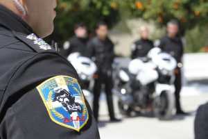 2.700 αστυνομικοί αντι να προστατεύουν πολίτες φυλάσσουν «επώνυμους»