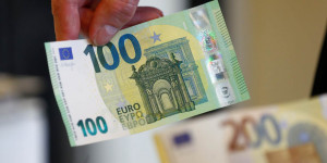 Επίδομα 400 ευρώ: Νέες πληρωμές σήμερα Τρίτη (28/4) για τους μακροχρόνια ανέργους