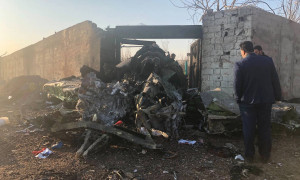 Ουκρανός ΥΠΕΞ: «Θα ζητήσουμε αποζημίωση αν αποδειχθεί ότι το αεροσκάφος καταρρίφθηκε από πύραυλο»