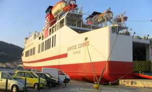 Μείωση επιβατών και οχημάτων στα λιμάνια τον Ιούλιο