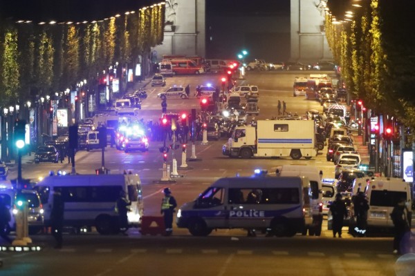 Παρίσι: Έκρηξη σε λεωφορείο - Ένας τραυματίας