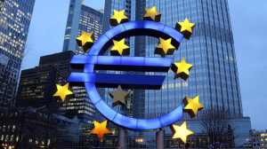 Έρευνα Ευρωπαϊκής Κεντρικής Τράπεζας: Ύφεση 8,3% φέτος και ανάπτυξη 5,7% το 2021 προβλέπουν αναλυτές