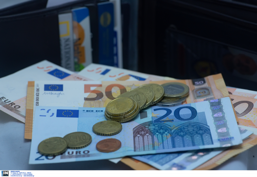 Ειδικό βοήθημα από τον ΟΑΕΔ 240 ευρώ - Οι δικαιούχοι, πώς θα κάνετε την αίτηση
