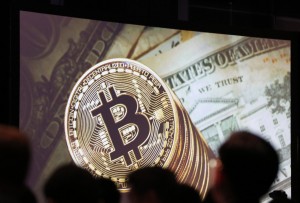 Βουτιά για το bitcoin κάτω από 14.000 δολάρια