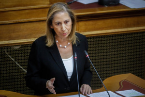 Ξενογιαννακοπούλου: Νομοθετική ρύθμιση για προσλήψεις ΑμΕΑ στο δημόσιο