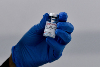 ΠΟΥ: Εγκρίθηκε η επείγουσα χρήση του εμβολίου της Moderna κατά του κορονοϊού