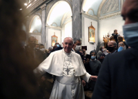 Σήμερα στην Αθήνα ο Πάπας Φραγκίσκος, «φέρνει» απαγόρευση συναθροίσεων και κλειστούς δρόμους