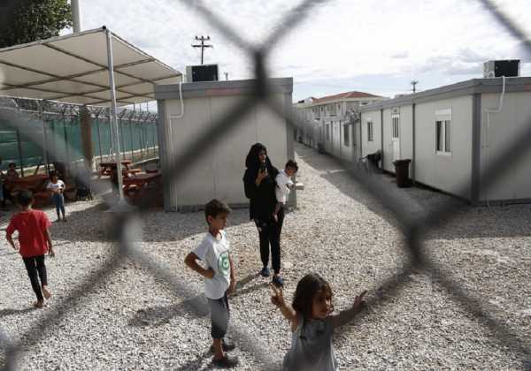 Πάνω από 11.700 οι εγκλωβισμένοι πρόσφυγες στα ελληνικά νησιά