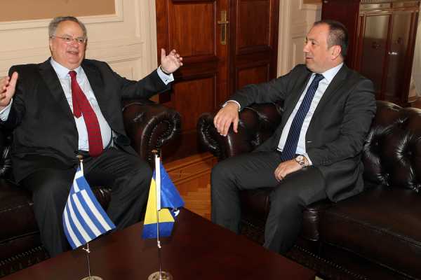 Εντατικοποίηση της διμερούς συνεργασίας συμφώνησαν οι ΥΠ.ΕΞ Ελλάδας και Βοσνίας-Ερζεγοβίνης