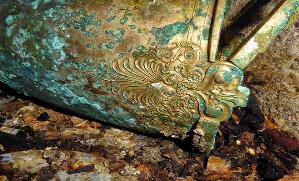 Νέα ευρήματα στην Αμφίπολη ρίχνουν φως στη αρχαιολογική ανακάλυψη