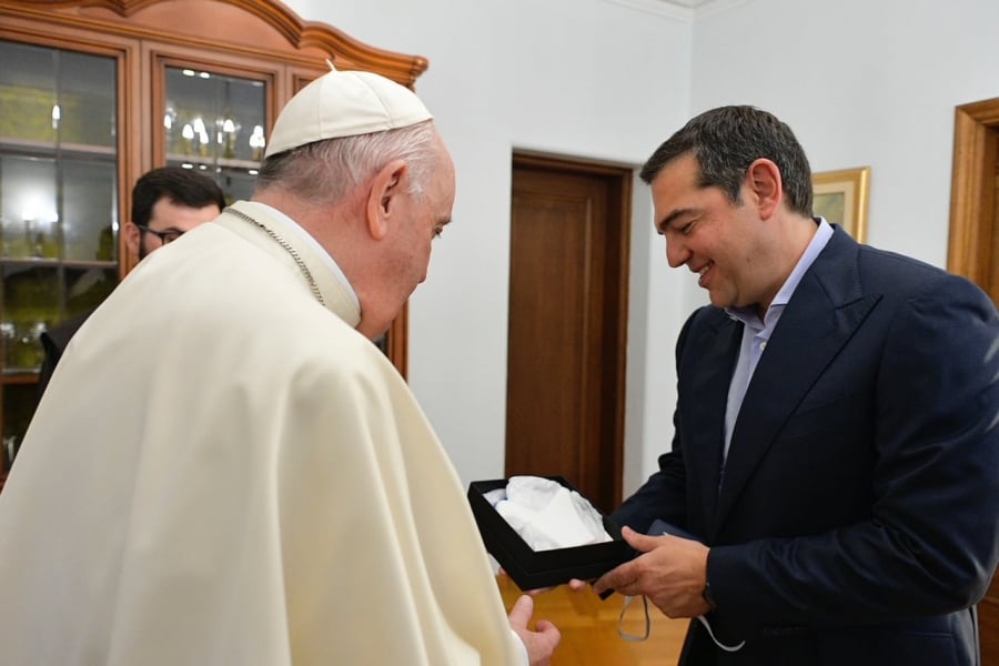 Συνάντηση Τσίπρα - Πάπα Φραγκίσκου: «Μια απληστία που σήμερα μας εκδικείται»