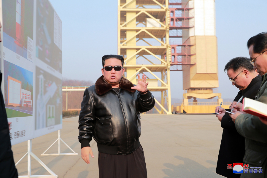 Η Βόρεια Κορέα εκτόξευσε πύραυλο «άγνωστου τύπου»