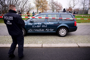 Γερμανία: Χειροπέδες σε 25 μέλη ακροδεξιάς οργάνωσης, σχεδίαζαν ένοπλη εισβολή στη Βουλή