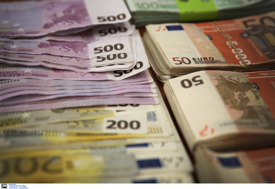 Με έλλειμμα 10,3 δισ. ευρώ έκλεισε ο προϋπολογισμός για το 2021