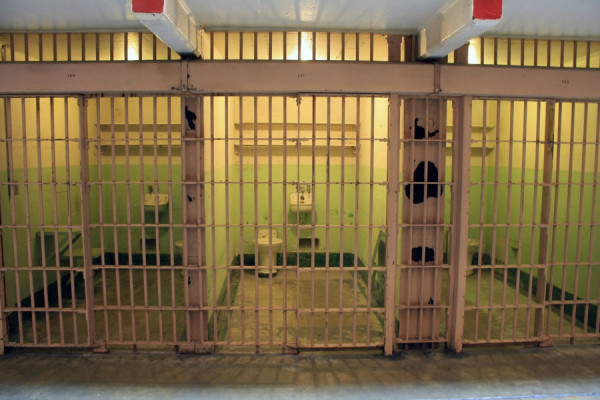 Κραυγή αγωνίας κρατούμενου με τεράστιο όγκο στο κεφάλι στις φυλακές Νιγρίτα - Τι απάντα το υπουργείο (vid)