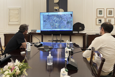 Τηλεδιάσκεψη Μητσοτάκη με το Κέντρο Επιχειρήσεων, ο πρωθυπουργός ενημερώθηκε για τις φωτιές σε Πεντέλη και Μεγαλόπολη