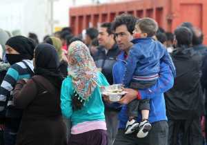 ΚΕΕΛΠΝΟ: Αυτοψία στον χώρο φιλοξενίας προσφύγων στο Ελληνικό