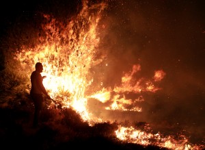 Μεγάλη πυρκαγιά κοντά στην πόλη της Ζακύνθου