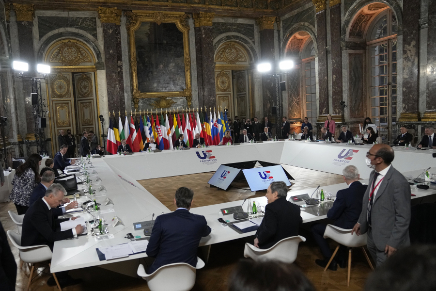 Σύνοδος Κορυφής: Προς «πάγωμα» της έκδοσης ευρωομολόγου οδηγούνται οι ευρωπαίοι ηγέτες