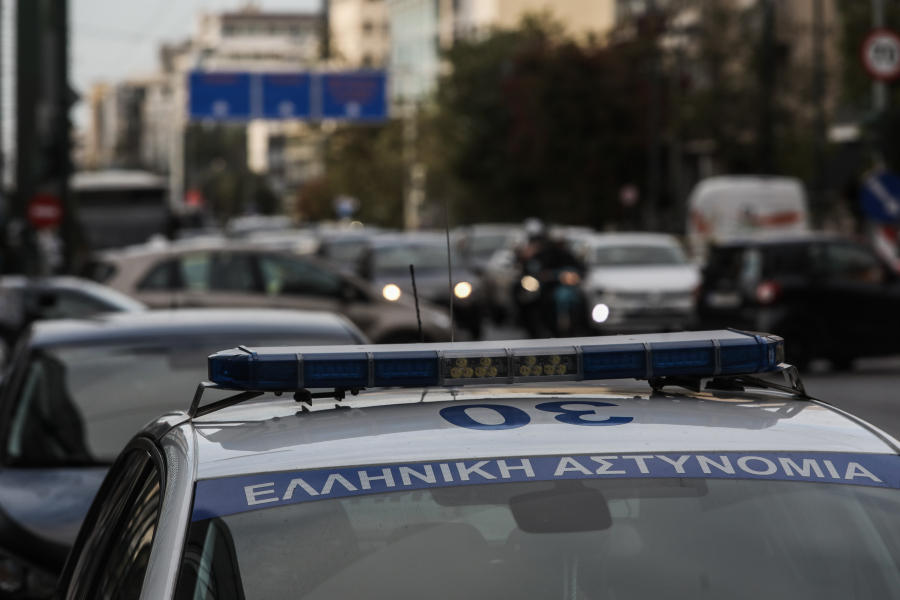 Καραμπόλα με 4 οχήματα στην Εθνική Οδό Αθηνών - Λαμίας: Ουρές χιλιομέτρων
