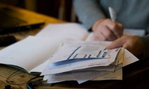Φορολογικές δηλώσεις 2017: Πως θα εξοφλήσετε τους φόρους σε 12 δόσεις