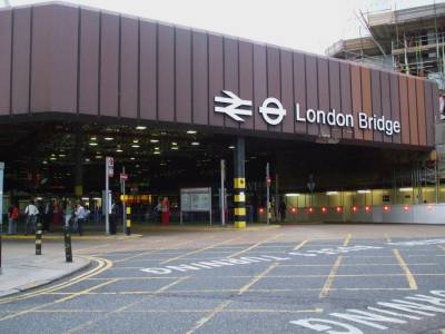 Εκκενώθηκε o σταθμός του τρένου στη Γέφυρα του Λονδίνου (βίντεο)