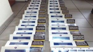 Ηράκλειο: Συνελήφθησαν με εκατοντάδες πακέτα λαθραίων τσιγάρων και καπνού