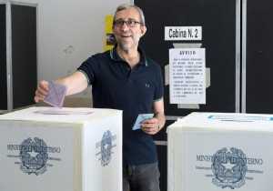 Δεύτερος γύρος τοπικών εκλογών στην Ιταλία