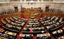 Έντονη αντιπαράθεση στη Βουλή για τη χθεσινή συμφωνία στις Βρυξέλλες