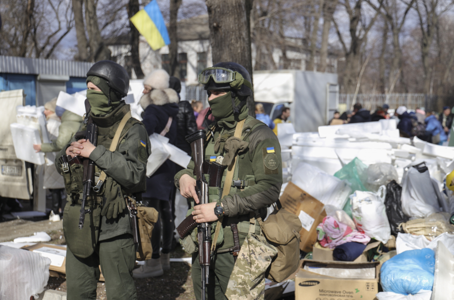 Πόλεμος: Το Κίεβο ελπίζει να απομακρύνει σήμερα αμάχους από το Azovstal